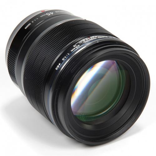 Olympus M. Zuiko Pro 45mm F1.2 Lens