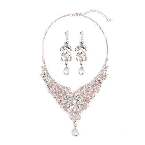 Elegant and Luxurious Banquet Necklace Earrings Set