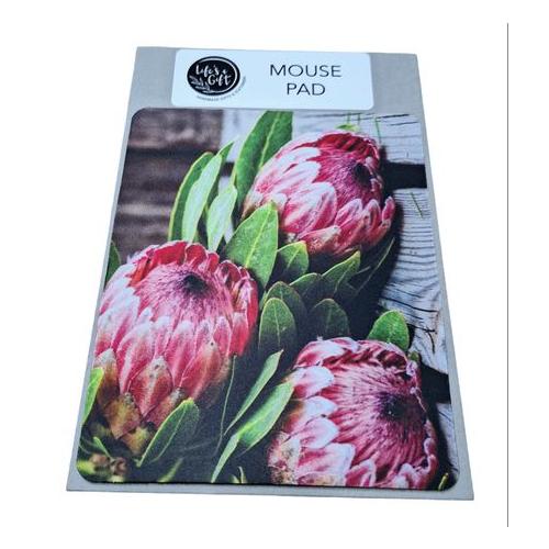 Mouse Pad 22 x 18 cm - 3 Proteas on Wood