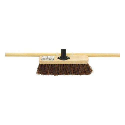 Cotswold   18Inch Soft Coco Broom with 60 Inch Wooden Handle