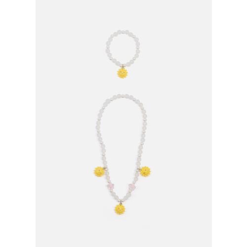Sunsafe Smiley Necklace & Bracelet Set